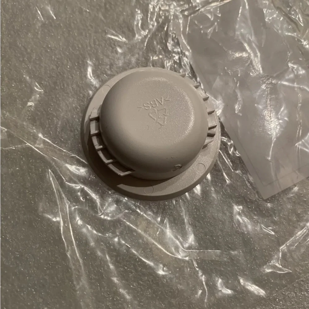 Bissell Wet Tank Cap For SpinWave R5 Robotic Mop & Vacuum Series 3377 (1631042) - Picture 3 of 3